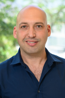 Yonatan Stelzer